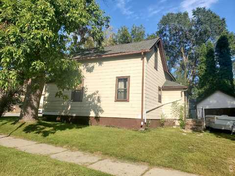 Boulevard, MONTGOMERY, MN 56069