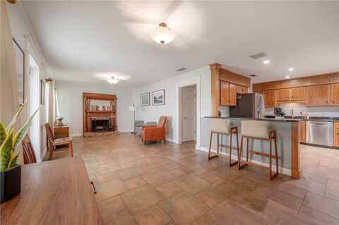 Eden Roc, TAMPA, FL 33634