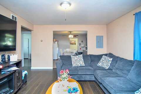 Vanderbraak, GREEN BAY, WI 54302