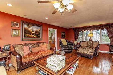 Gregory, SHENANDOAH, VA 22849