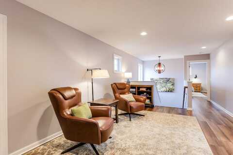 Palomino, CIRCLE PINES, MN 55014