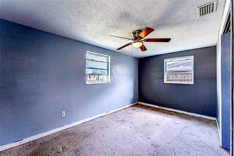 Landau, HOLIDAY, FL 34690