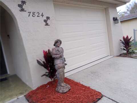 Farmlawn, PORT RICHEY, FL 34668