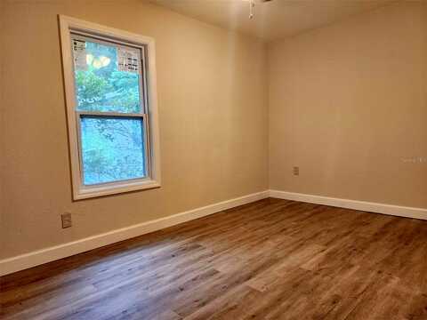 16Th, ZEPHYRHILLS, FL 33542