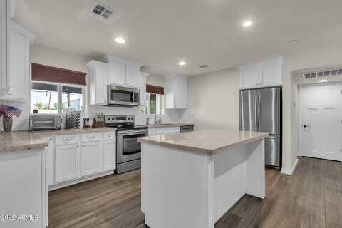 10Th, PHOENIX, AZ 85014
