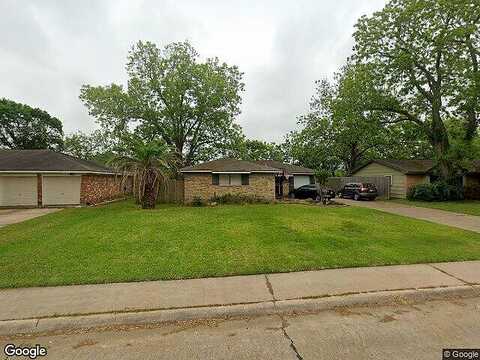 Pine, LAKE JACKSON, TX 77566