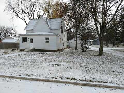 6Th, HUTCHINSON, MN 55350