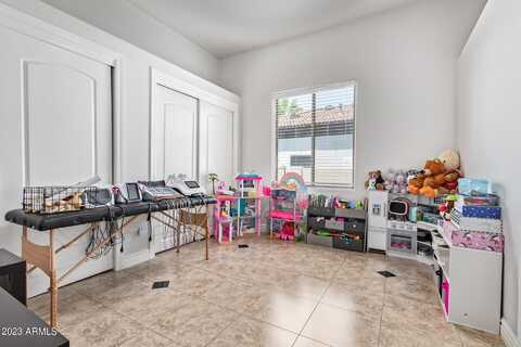 North, SCOTTSDALE, AZ 85259