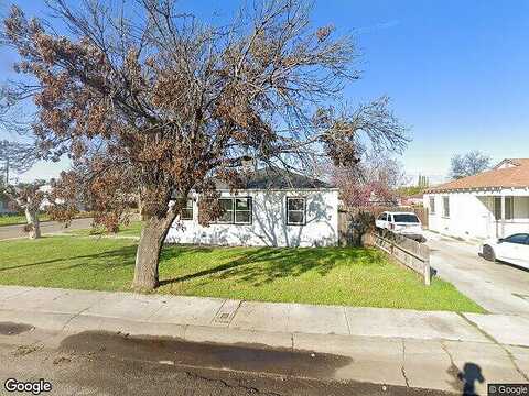 3Rd, PORTERVILLE, CA 93257