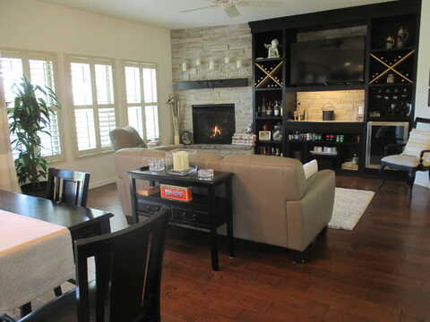 Dove Lakes, CAVE CREEK, AZ 85331