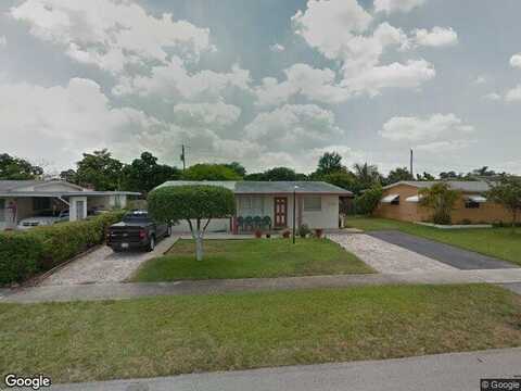 1St, PEMBROKE PINES, FL 33024