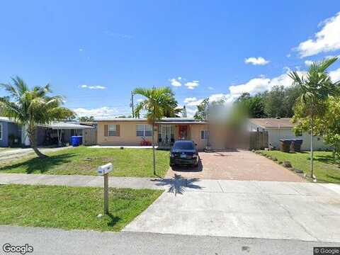 40Th, WEST PARK, FL 33023