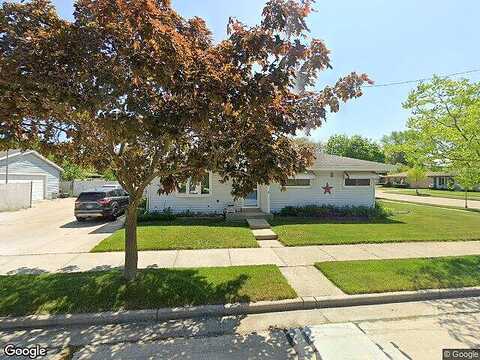 Spruce, RACINE, WI 53403