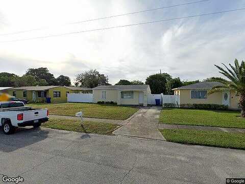 28Th, RIVIERA BEACH, FL 33404