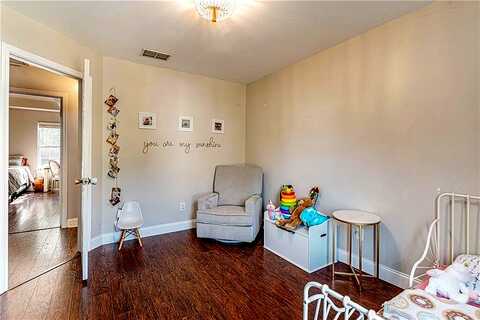 Golden, KINGSTON, GA 30145