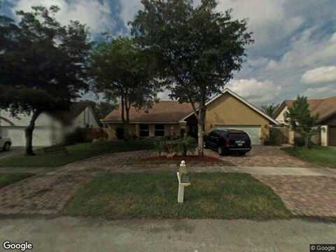 103Rd, PEMBROKE PINES, FL 33026