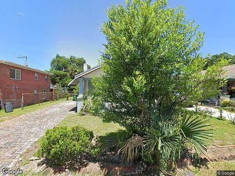 Emma, TAMPA, FL 33603