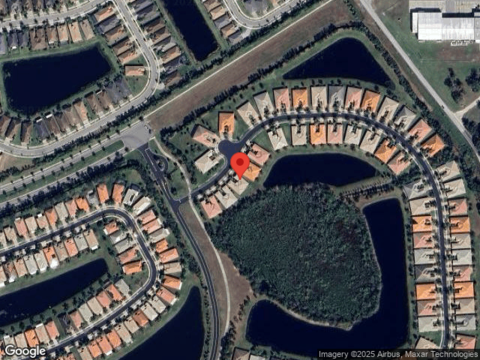 Aurora Lake, WIMAUMA, FL 33598