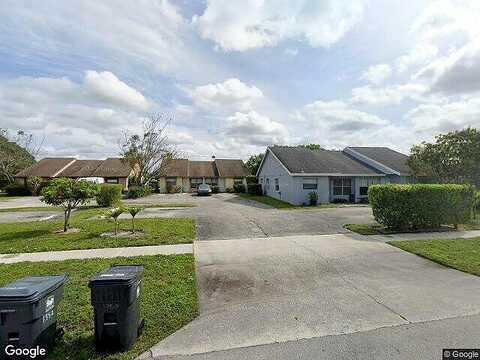 White Pine, WELLINGTON, FL 33414