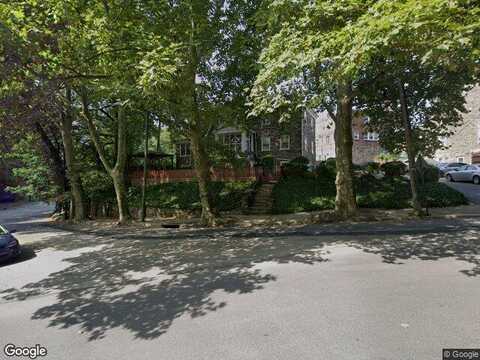 Cobbs Creek, LANSDOWNE, PA 19050