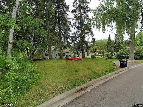 Terryll, LINDSTROM, MN 55045