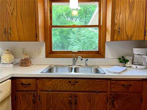 Layton, LAKE ELMO, MN 55042