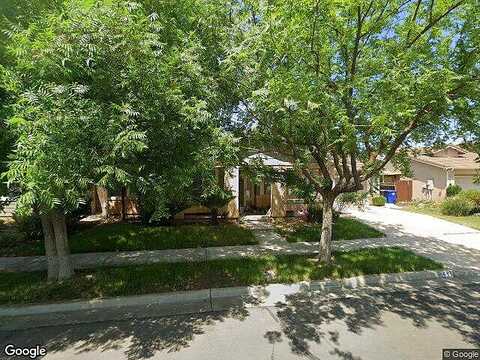 Apple, REEDLEY, CA 93654