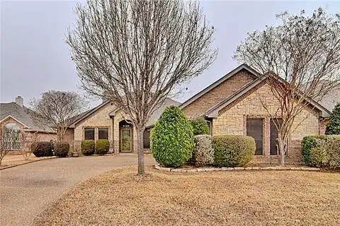Fox, ARLINGTON, TX 76001
