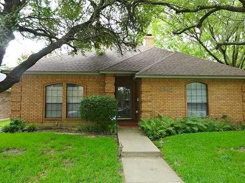 Foxfire, ARLINGTON, TX 76017