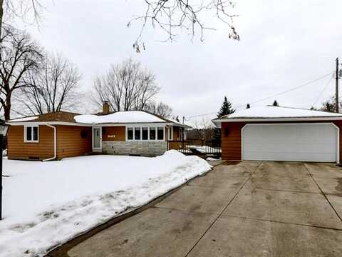 Shirley, BURNSVILLE, MN 55337
