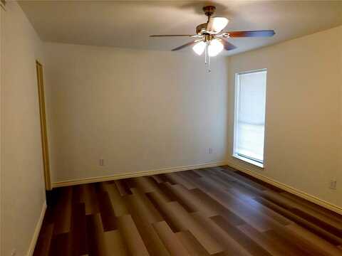 Lansingford, ARLINGTON, TX 76017
