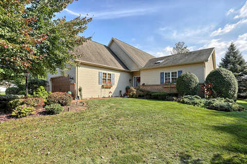 Waterside, LEBANON, PA 17042