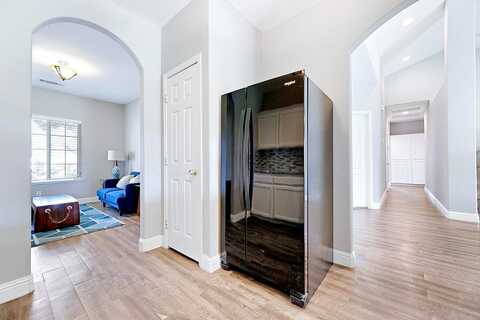 Sandlewood St, Coalinga, CA 93210