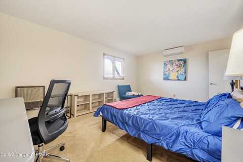 Overlook Way, Tannersville, PA 18372