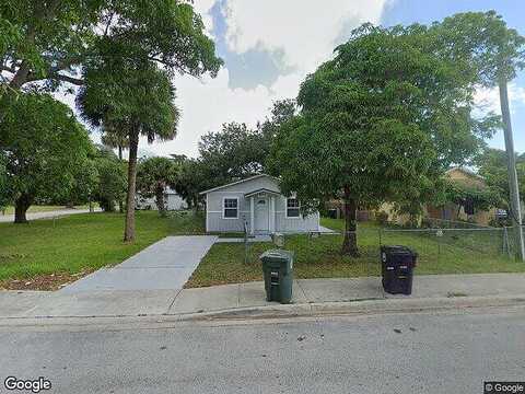 Avenue C, FORT PIERCE, FL 34950