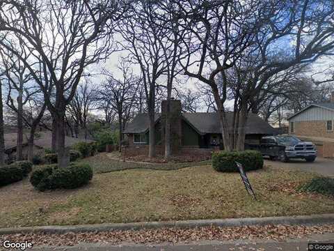Yolanda, FORT WORTH, TX 76112