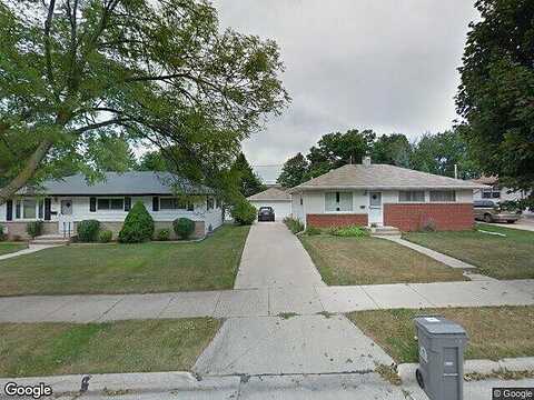 Packard, CUDAHY, WI 53110