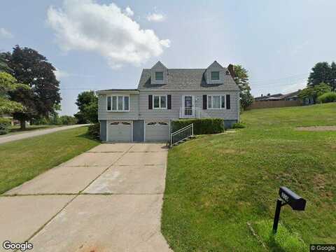 Sarah, WEST MIFFLIN, PA 15122