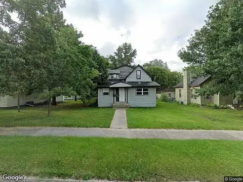 Oak, DETROIT LAKES, MN 56501
