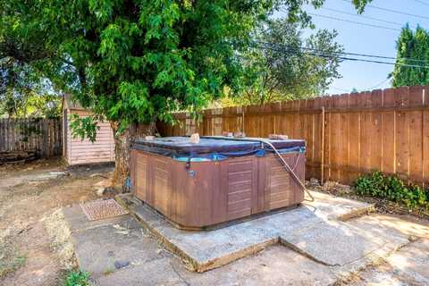 Pinon, ANDERSON, CA 96007