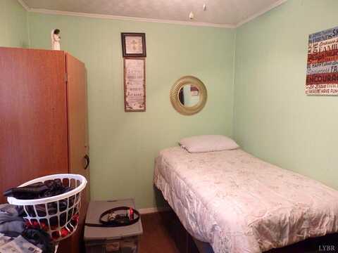 Taylor, LYNCHBURG, VA 24504