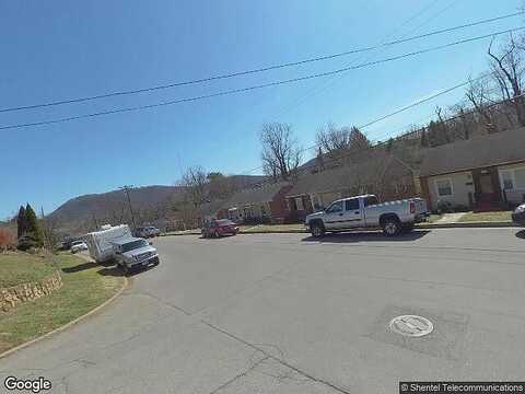 Windsor, ROANOKE, VA 24015