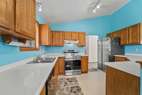 Scott, OMRO, WI 54963