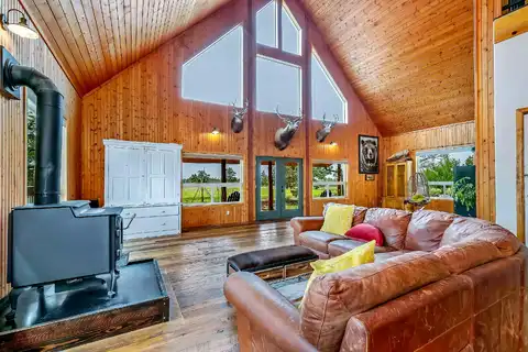 41St, REDMOND, OR 97756