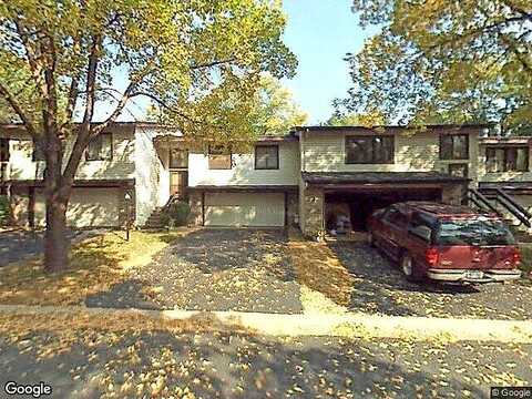 Hyland Courts, MINNEAPOLIS, MN 55437