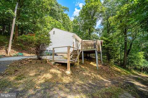 Jonathan, LINDEN, VA 22642