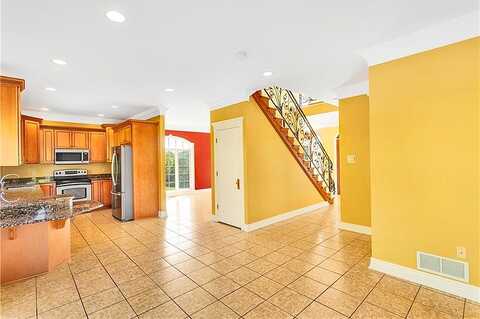 Ross, LIGONIER, PA 15658