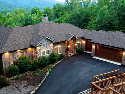 High View, NELLYSFORD, VA 22958