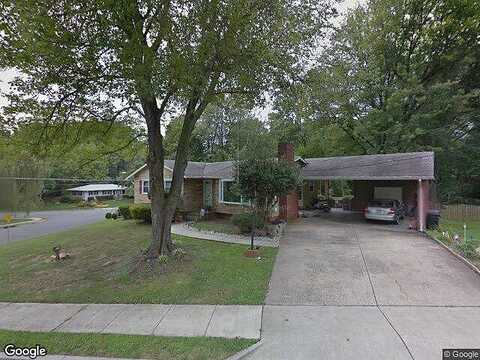 Lynn, VIENNA, VA 22180
