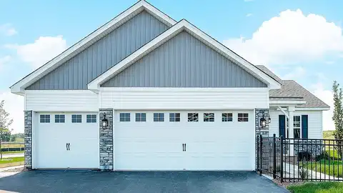 Greywood, DELANO, MN 55328